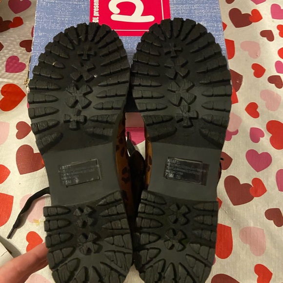 NEW Woman’s size 7.5  Pop suede and faux fur leopard print boots - Picture 6 of 7